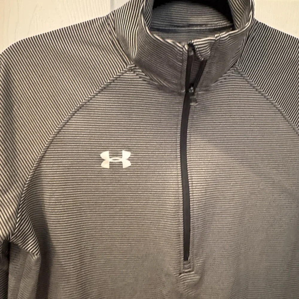 Under Armour Loose Heat Gear 1/4 Zip Pullover Gray Stripes Size S‎ performance